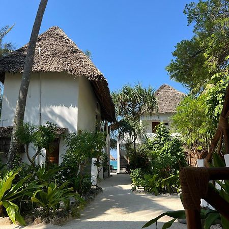 Helwas Zanzibar Beach Hotel Буэхуу Экстерьер фото