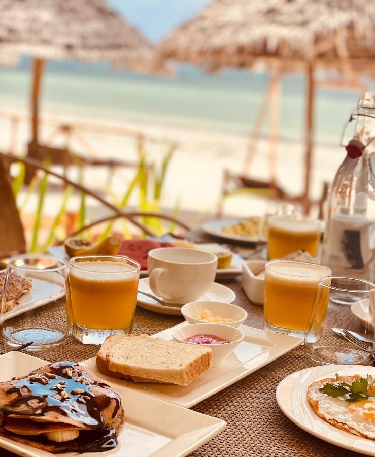 Helwas Zanzibar Beach Hotel Буэхуу Экстерьер фото