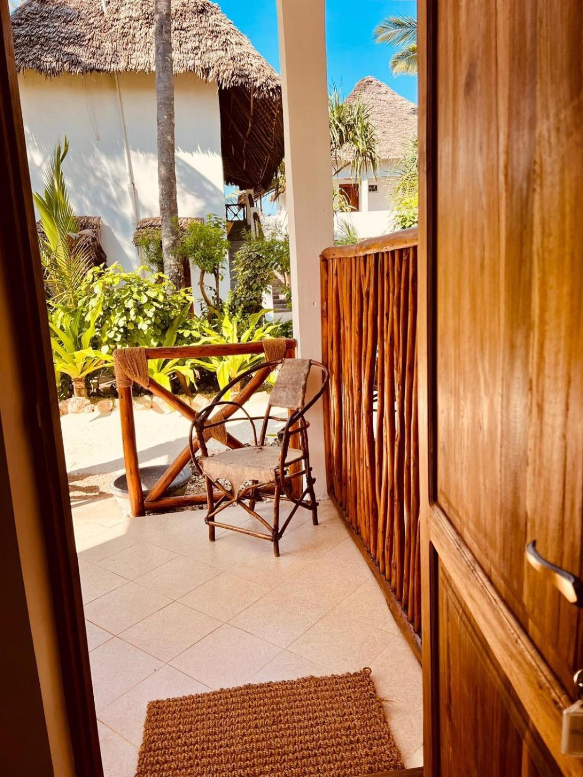 Helwas Zanzibar Beach Hotel Буэхуу Экстерьер фото