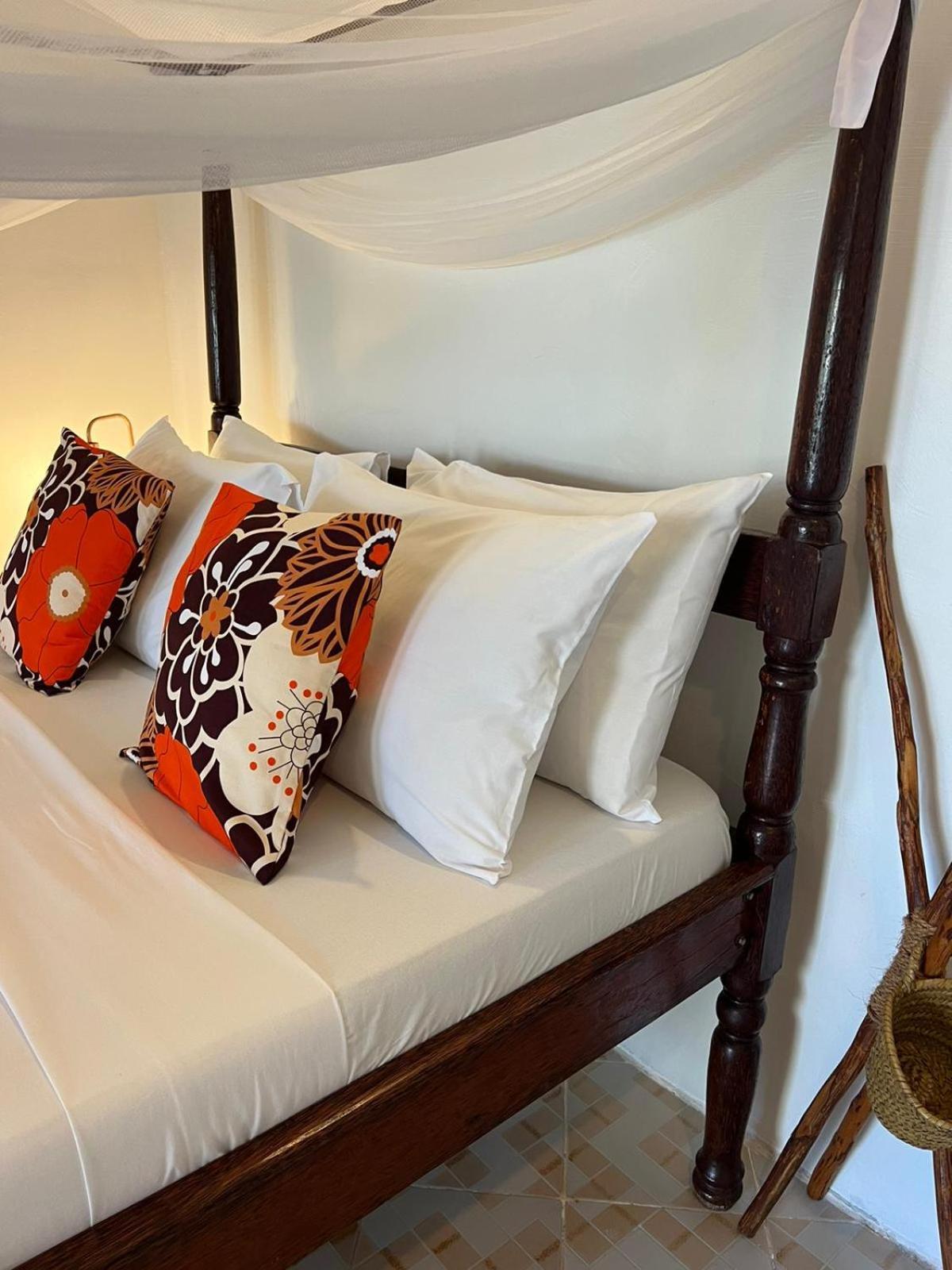 Helwas Zanzibar Beach Hotel Буэхуу Экстерьер фото