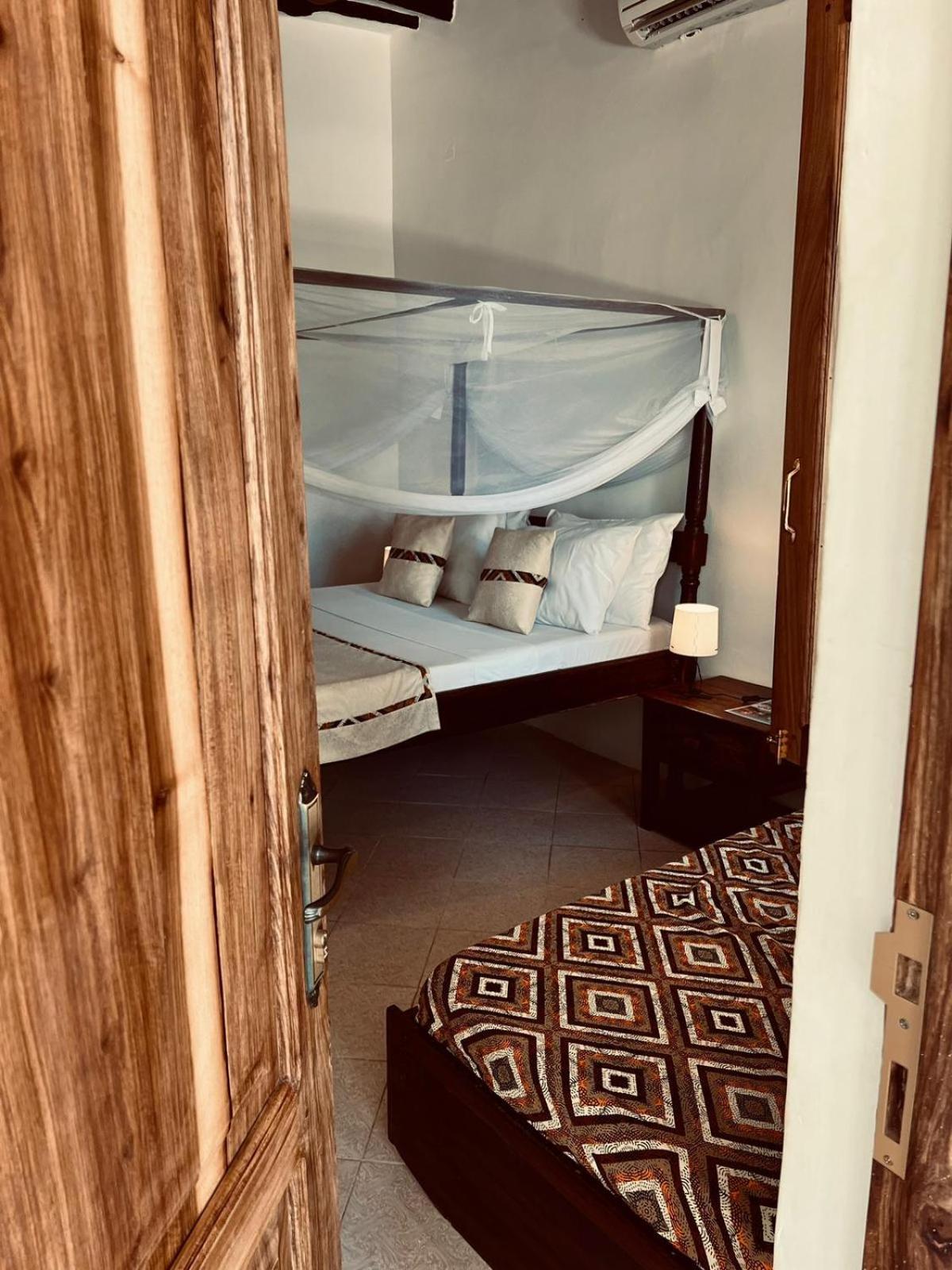 Helwas Zanzibar Beach Hotel Буэхуу Экстерьер фото