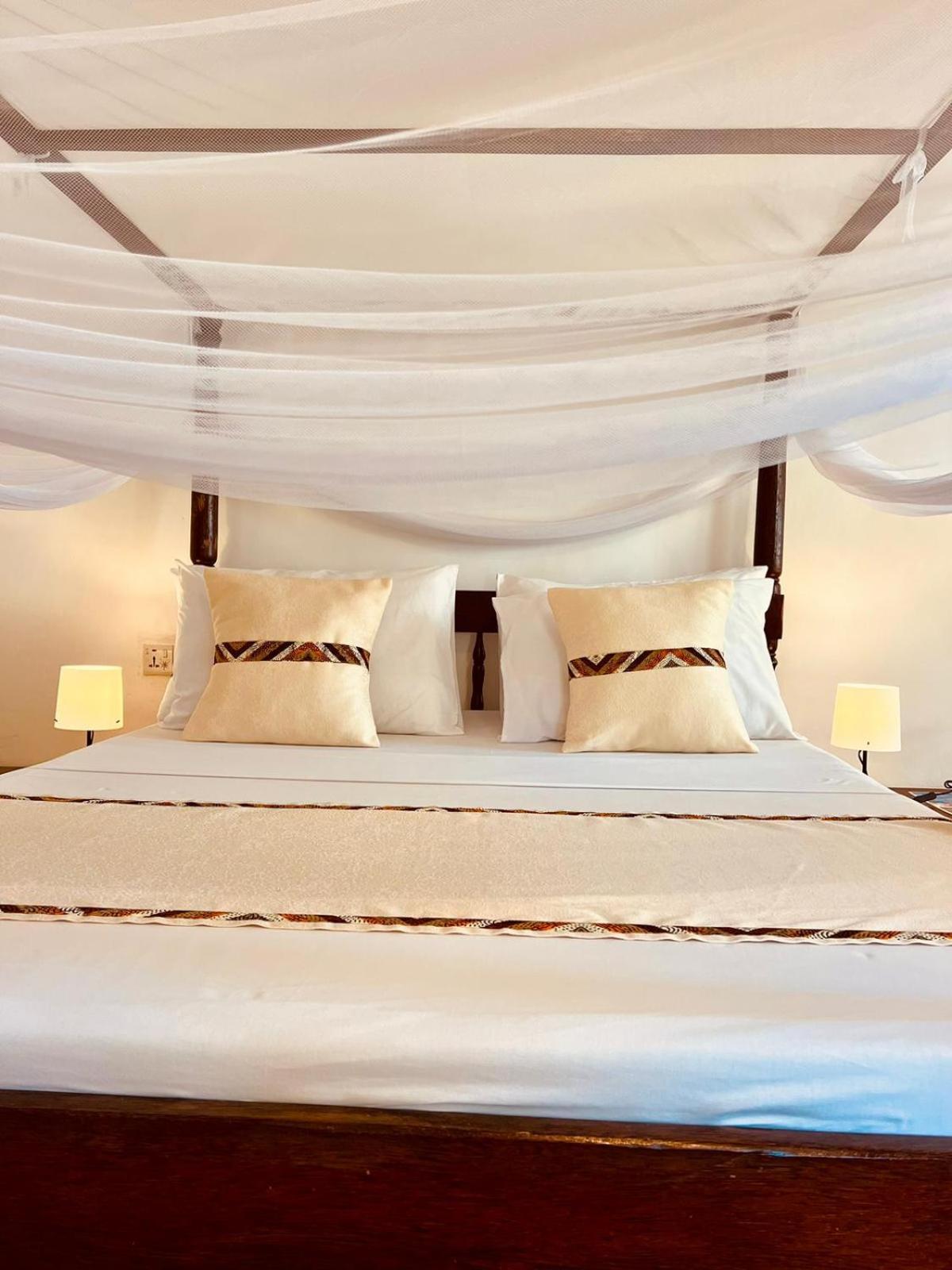 Helwas Zanzibar Beach Hotel Буэхуу Экстерьер фото