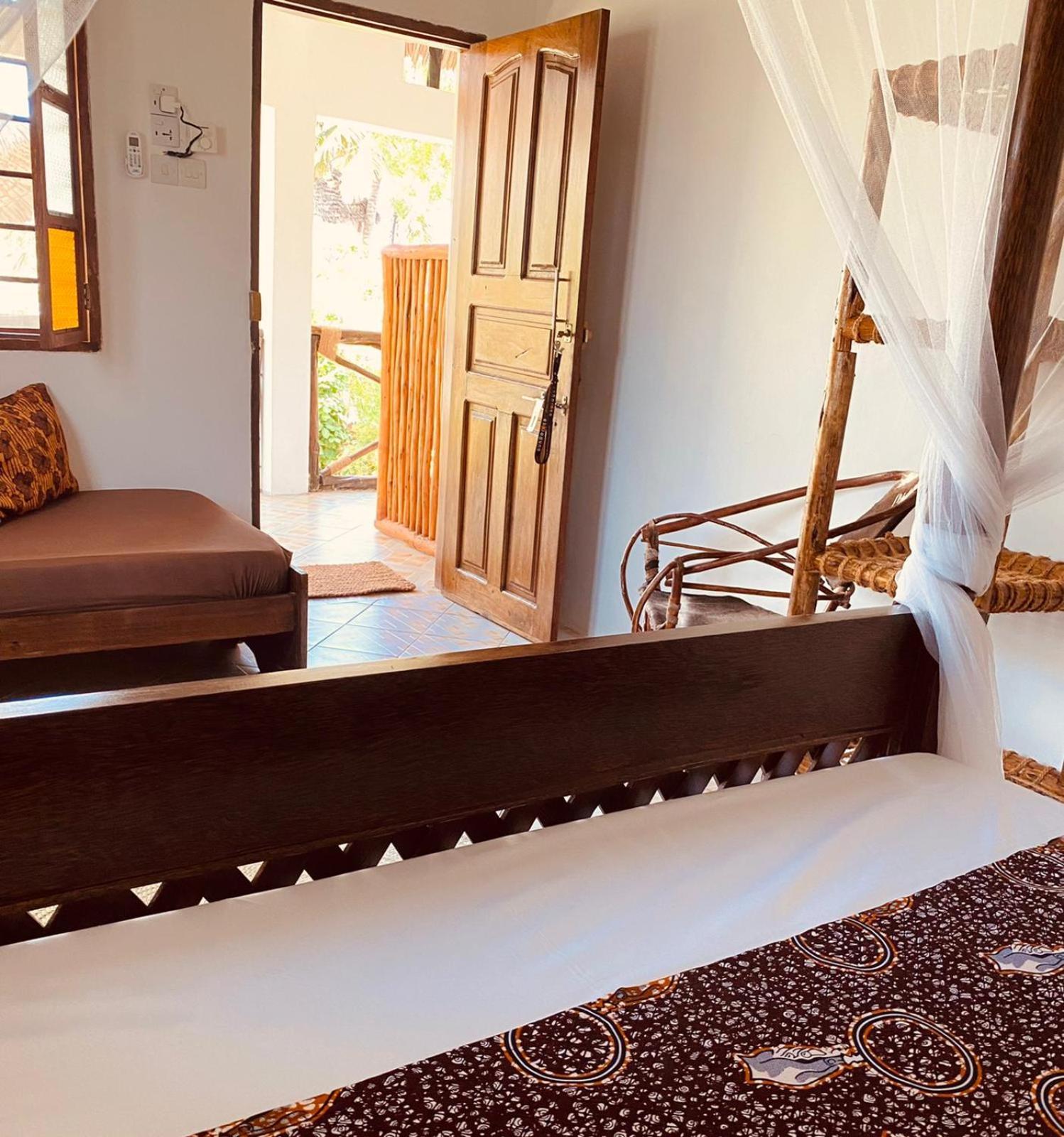 Helwas Zanzibar Beach Hotel Буэхуу Экстерьер фото
