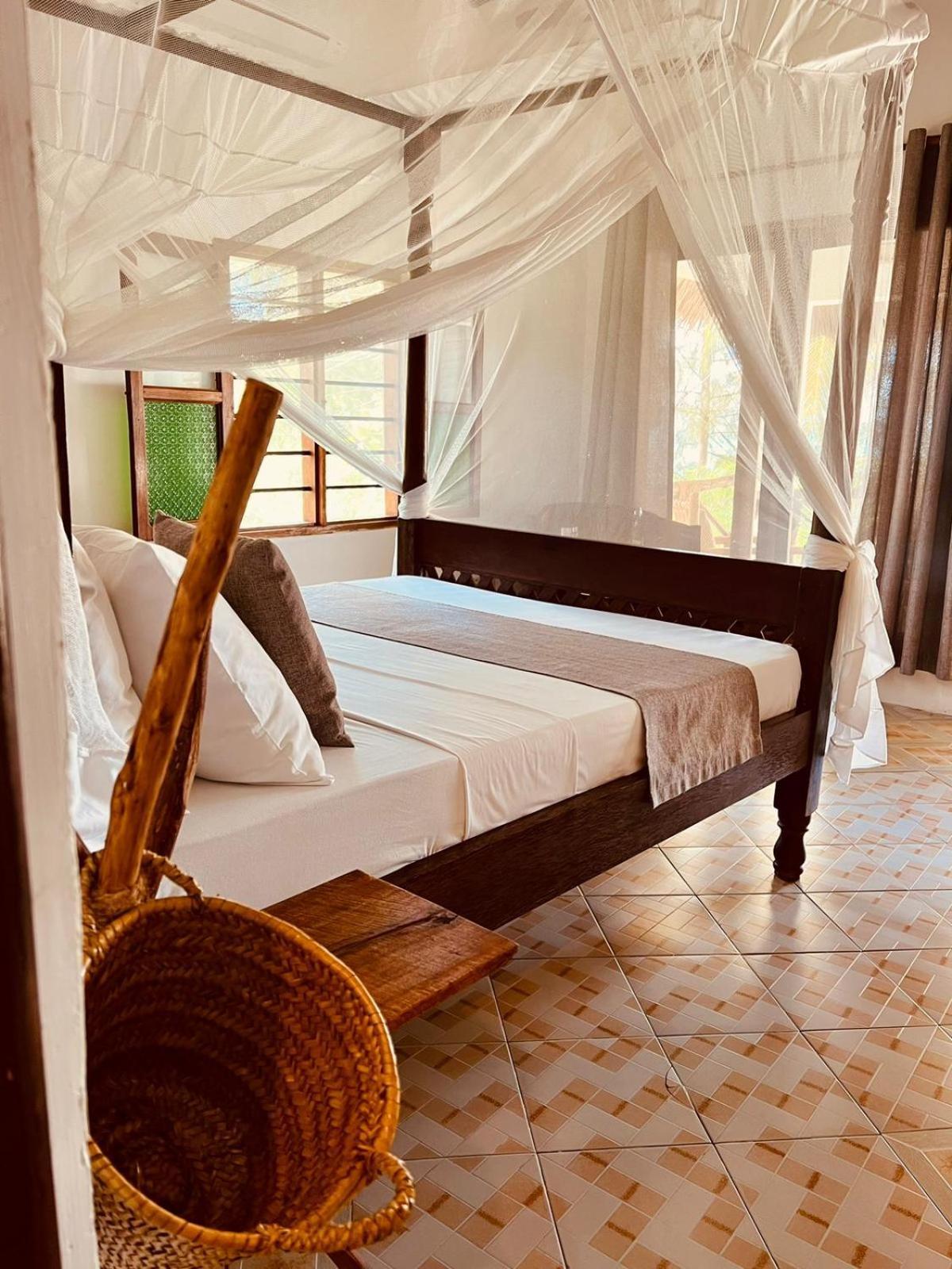 Helwas Zanzibar Beach Hotel Буэхуу Экстерьер фото